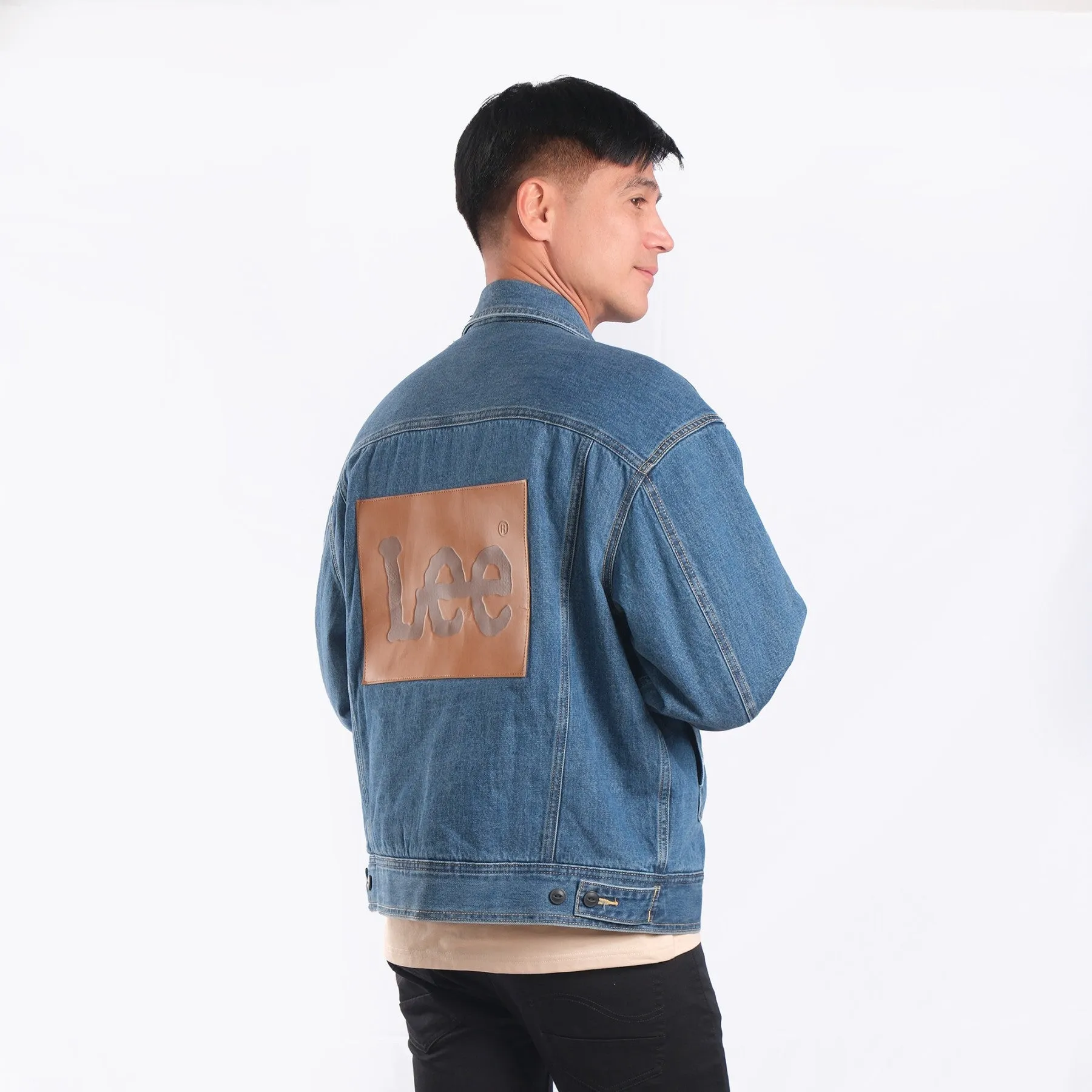 MENS' DENIM PADDED JACKET IN MID SHADE